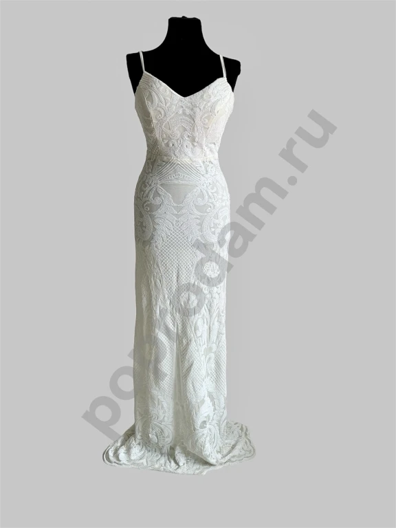 Нарядное белое блестящее платье в пол