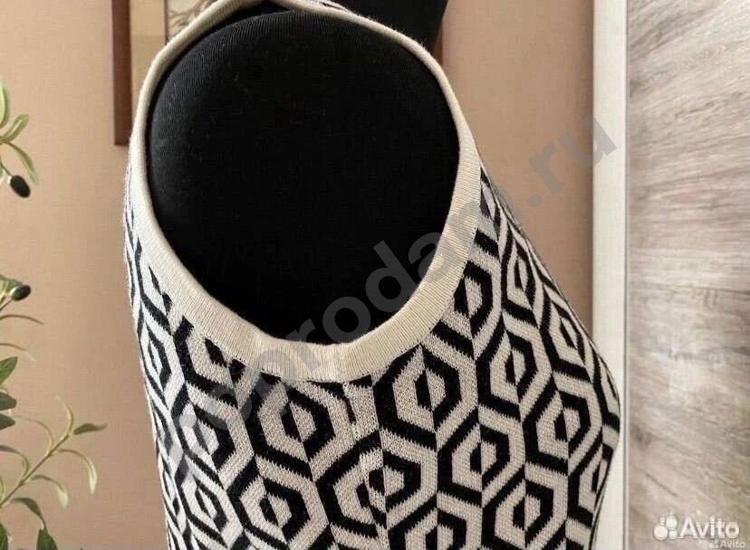 Черно-белое мини платье 46 без рукавов майка