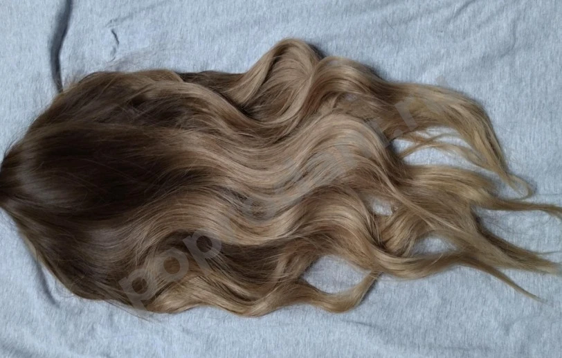 Парик русый длинный новый