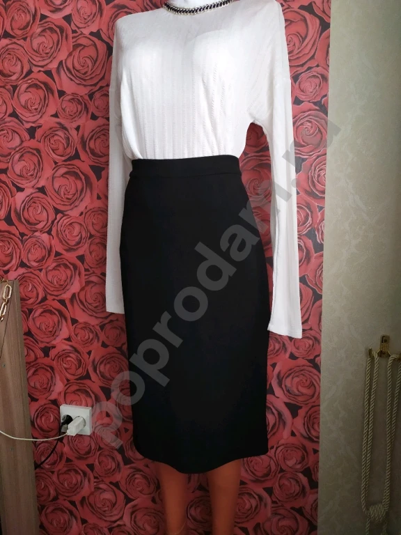 Юбка карандаш чёрная женская с разрезом на молнии новая
