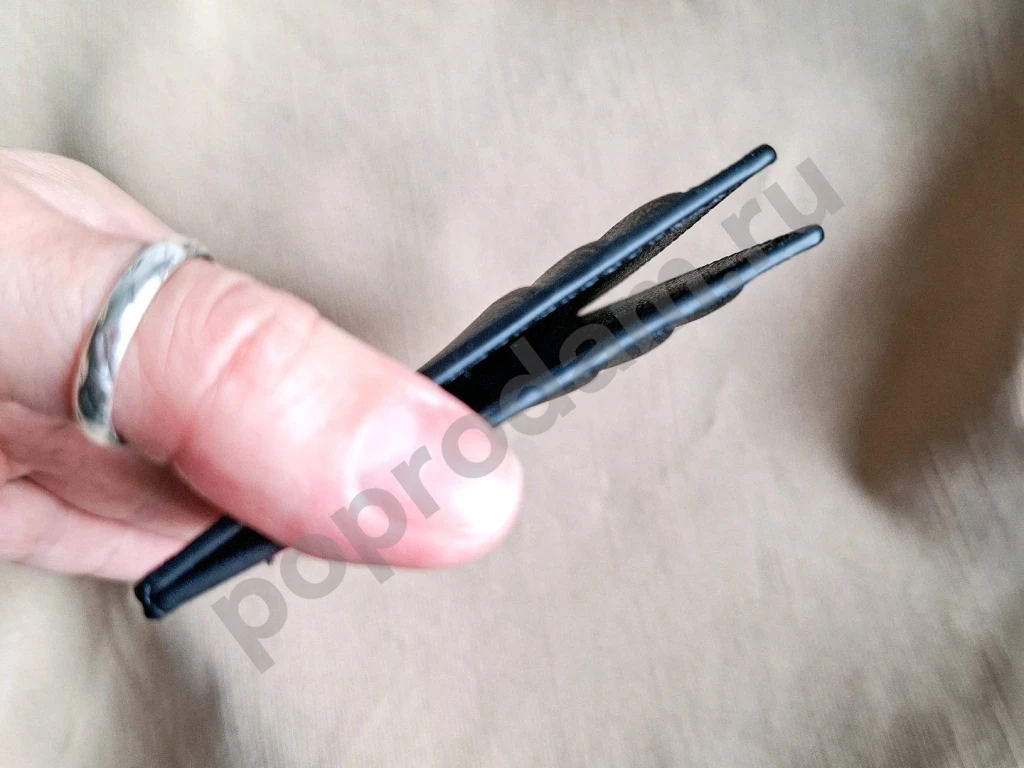 Черный картхолдер ВКонтакте