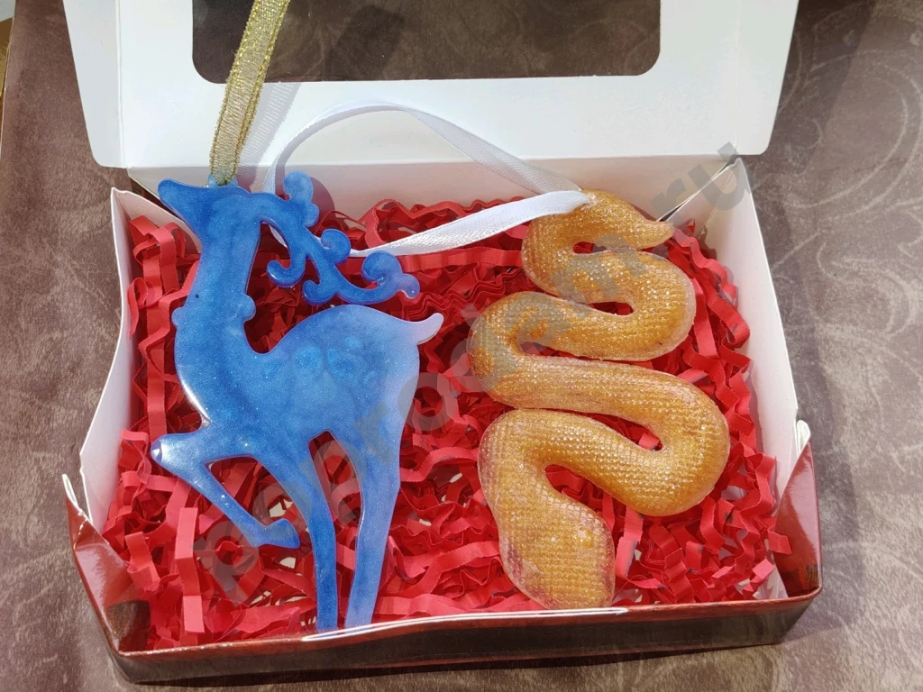 Елочные игрушки