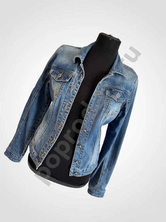 Стильная женская джинсовая куртка