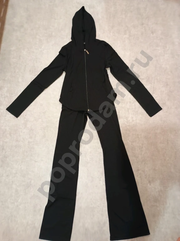 Костюм женский
