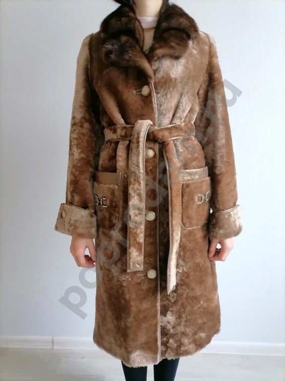 Шуба мутоновая с норковым воротником
