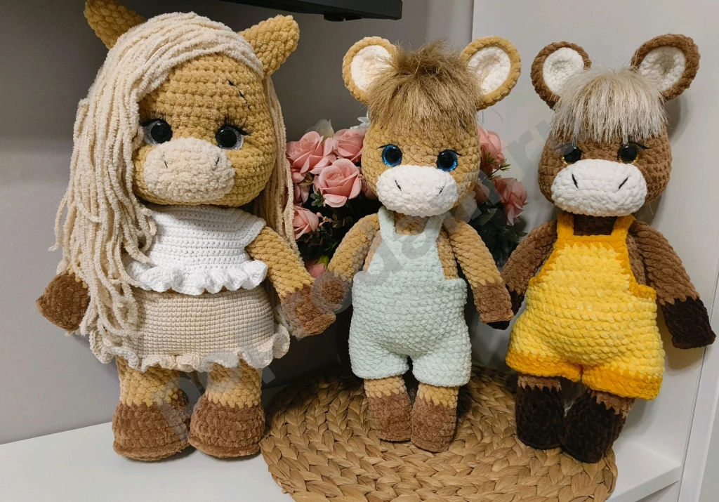 Вязанные игрушки/ лошадки