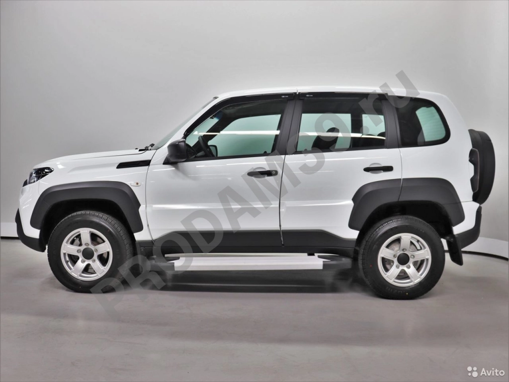 ВАЗ Niva Travel 1.7 МТ, 2021, 3827 км