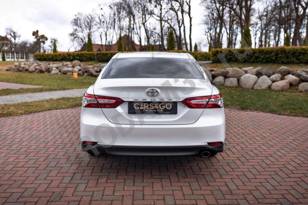 Аренда автомобиля Toyota Camry, автомат, 2.5 л.
