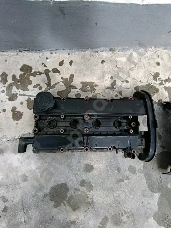 Клапанная крышка Daewoo Nexsia