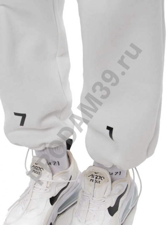 Джогеры peach effect белые