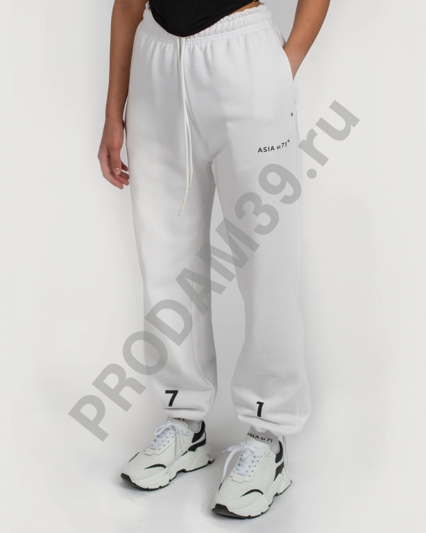 Джогеры base fit женские белые