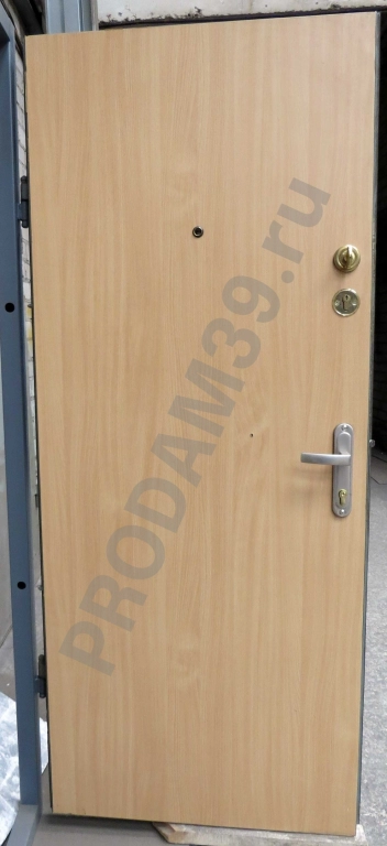 Дверь входная стальная 