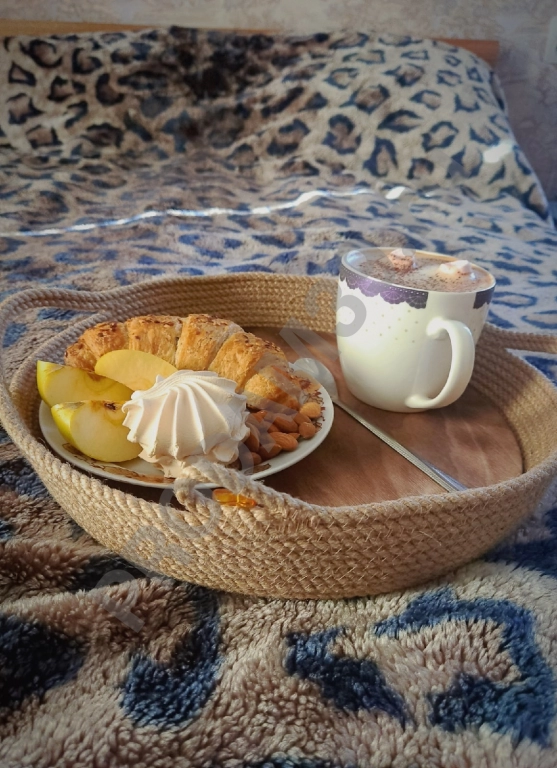 Поднос из джута с деревянным дном