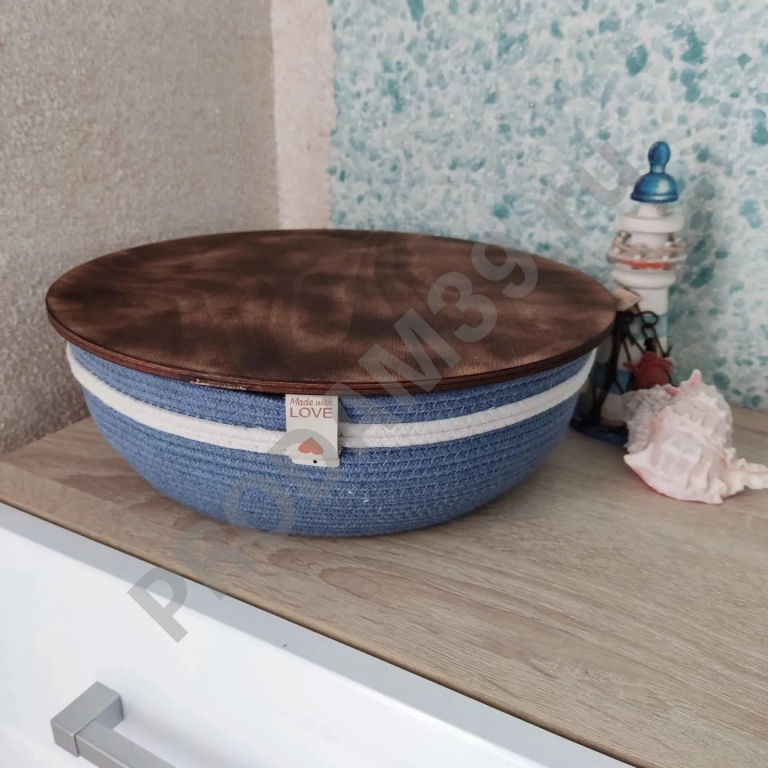 Круглая корзина с крышкой