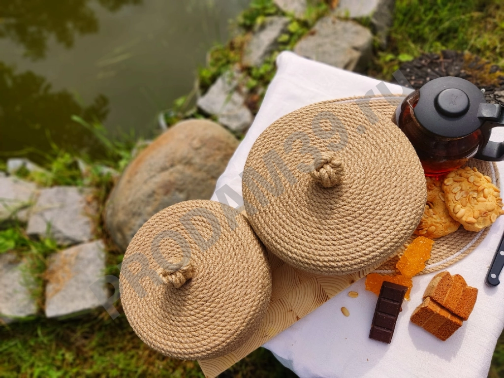 Круглая корзина с крышкой