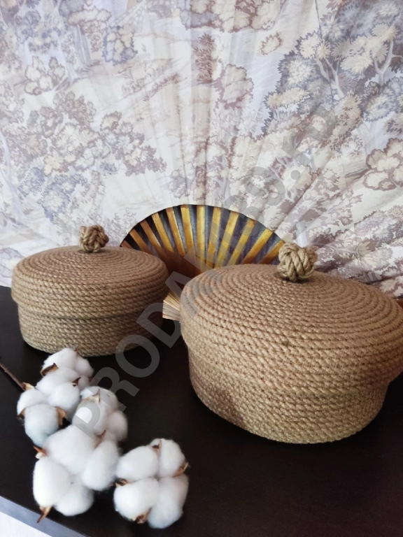 Круглая корзина с крышкой