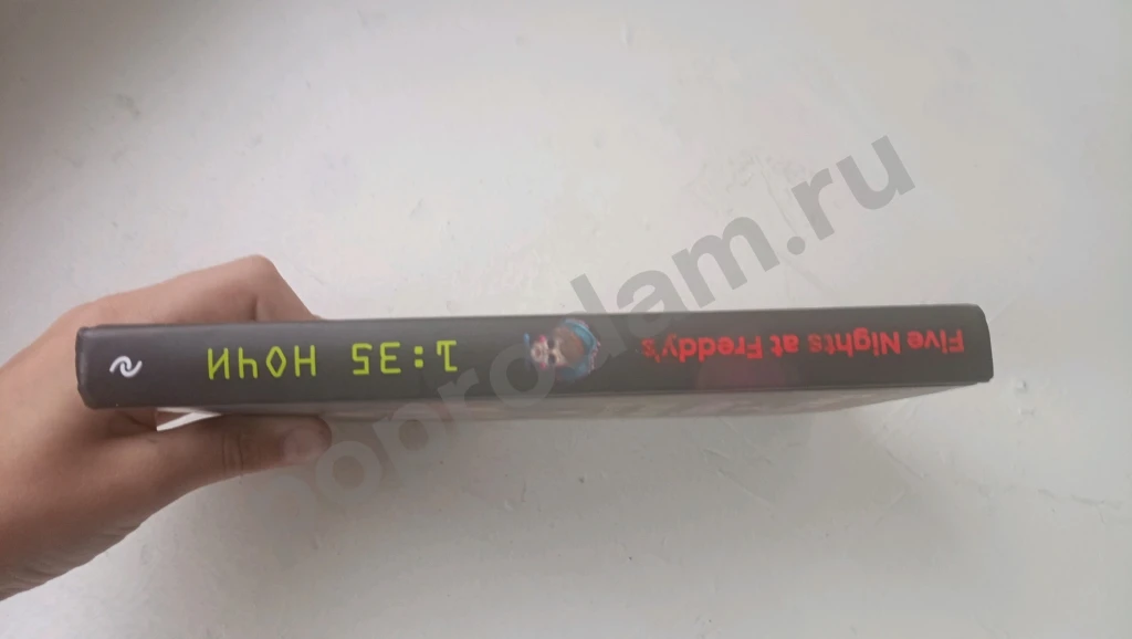 Книга five nights at Freddy's (fnaf) ужасы фазбера 1:35 ночи