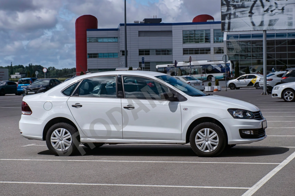 Аренда автомобиля Volkswagen Polo