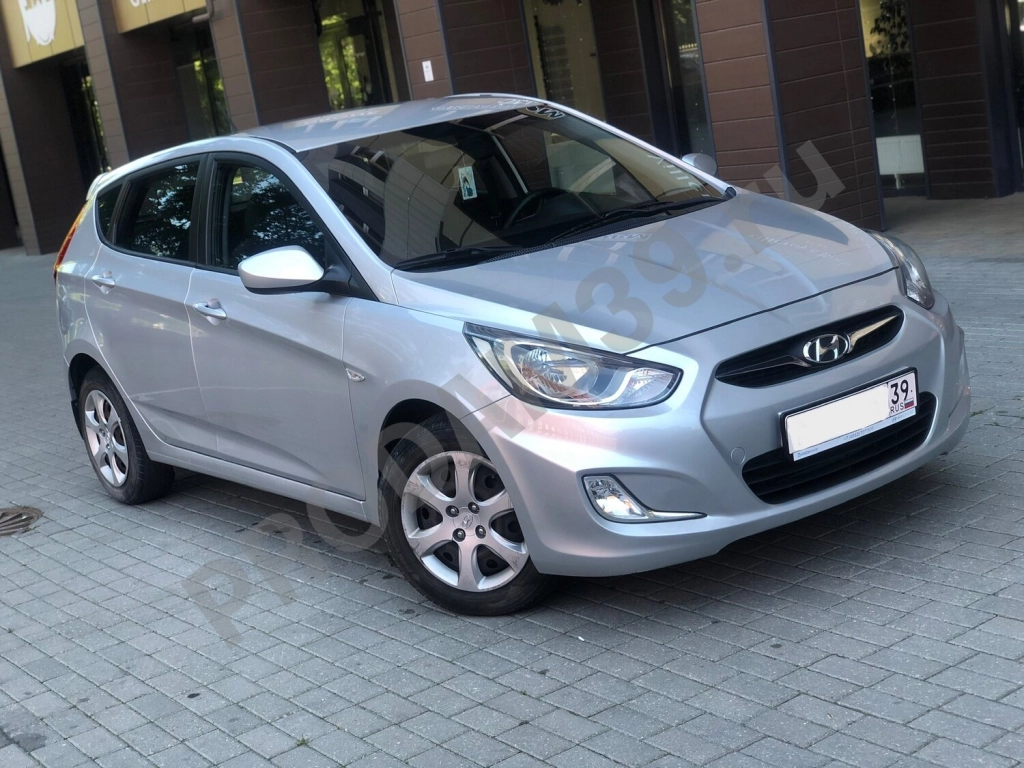 Аренда автомобиля Hyundai Solaris 2013г. АКПП