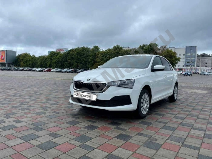 Аренда автомобиля Skoda Rapid