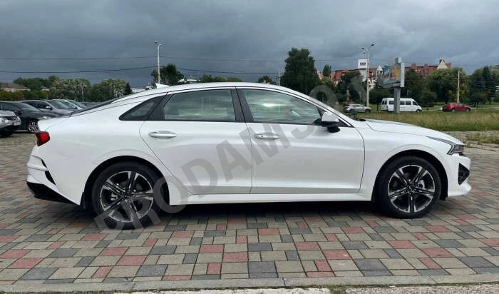 Аренда автомобиля KIA K5