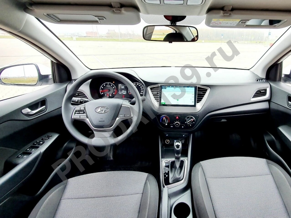 Аренда автомобиля Hyundai Solaris