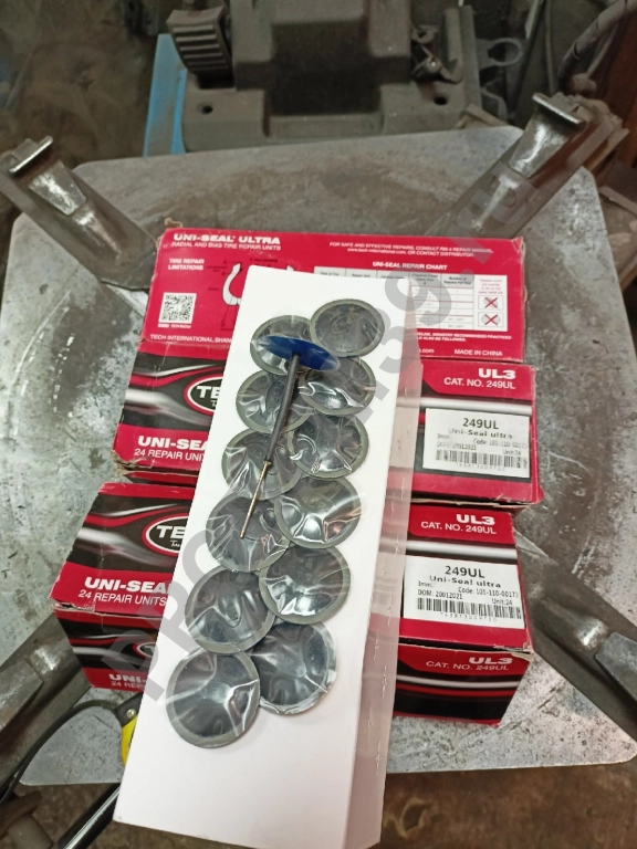 Грибки с ножкой диаметром 3,5 мм для ремонта подготовленного прокола до 3 мм