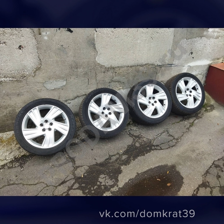 Комплект колёс Pontiac Vibe R17