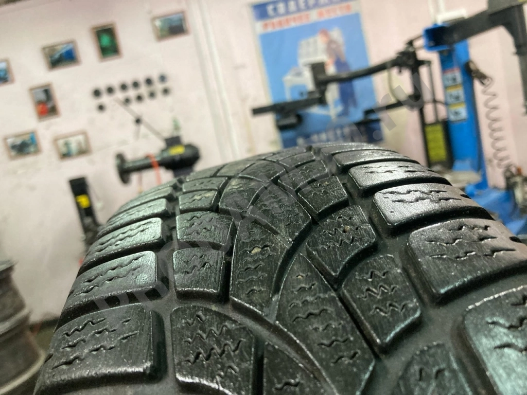 Шины зимние Dunlop 175/60/16