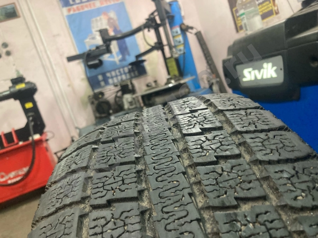 Шины зимние Toyo 215/65/16