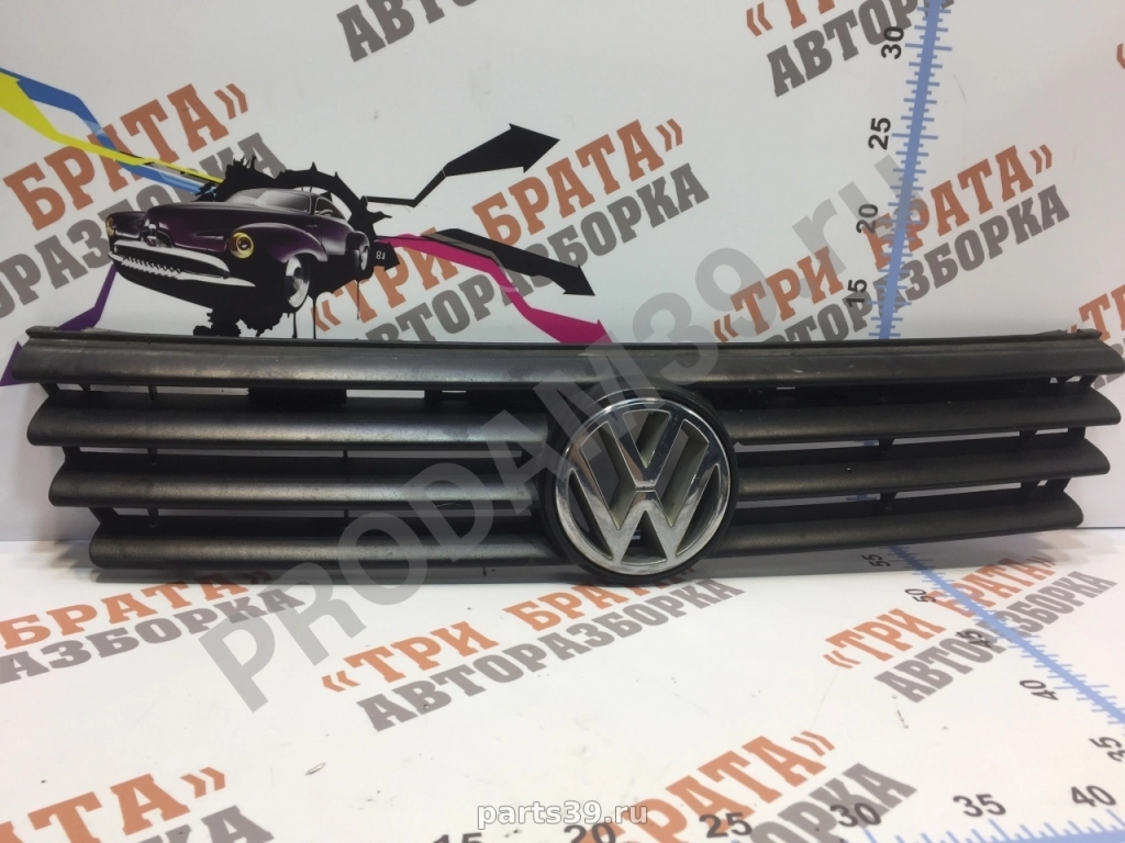 Решетка радиатора на Volkswagen Passat B4 93-97