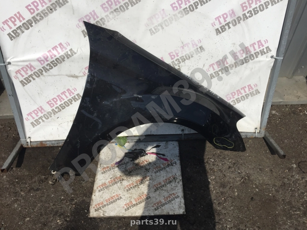 Крыло переднее правое на Mercedes-Benz M-Класс W164 05-08