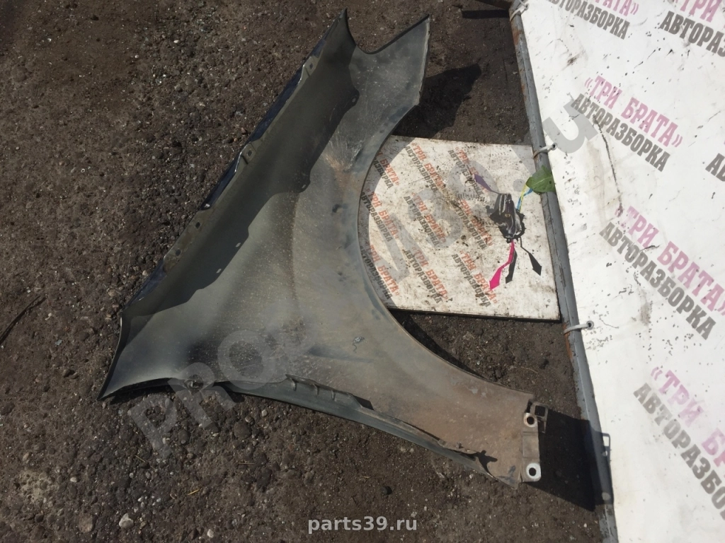 Крыло переднее левое на Mercedes-Benz M-Класс W164 05-08