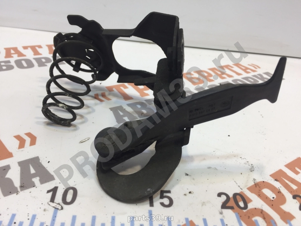 Замок капота центральный