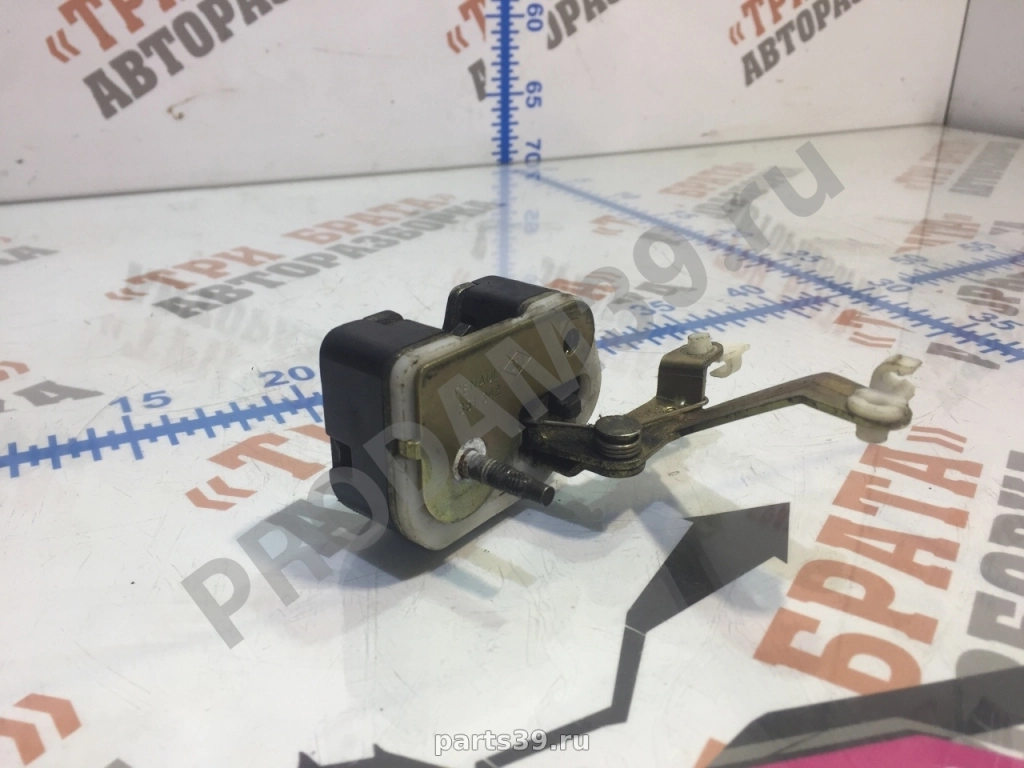 Замок двери сдвижной на Renault Master Master II 04-10