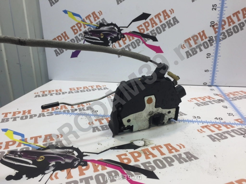 Замок двери передний левый на BMW X5 E53 99-03