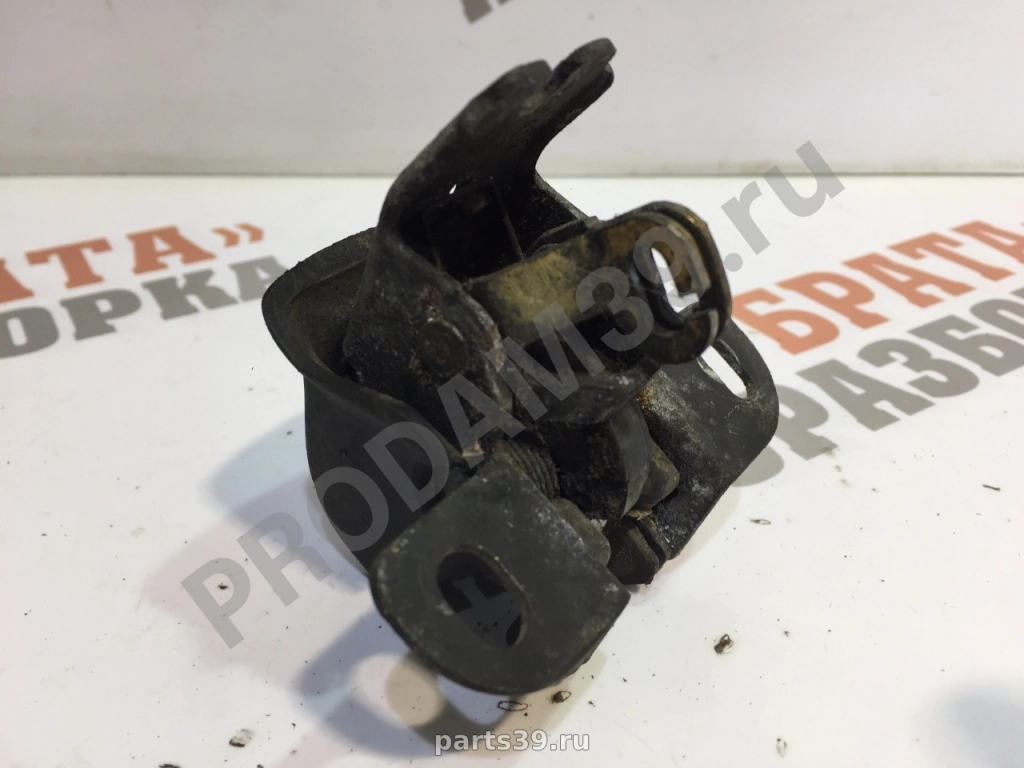 Замок двери задний правый на Renault Kangoo 1 поколение 98-03