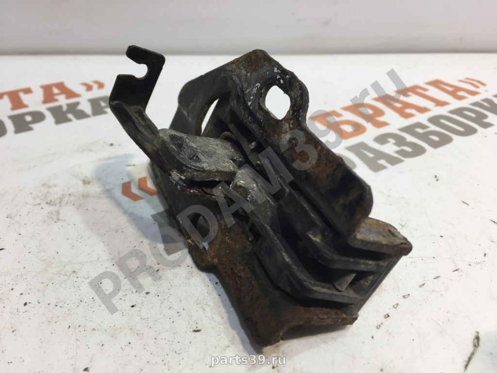 Замок двери задний правый на Peugeot Partner 2 поколение 08-12