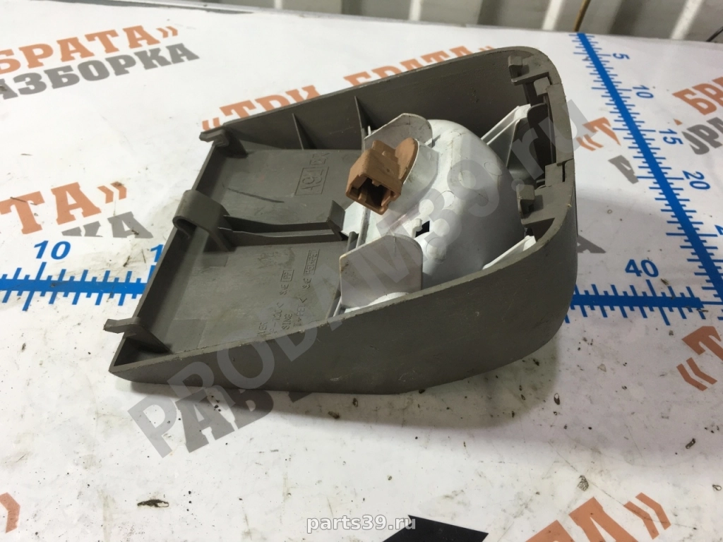 дополнительный стоп на Nissan Maxima A33 00-05