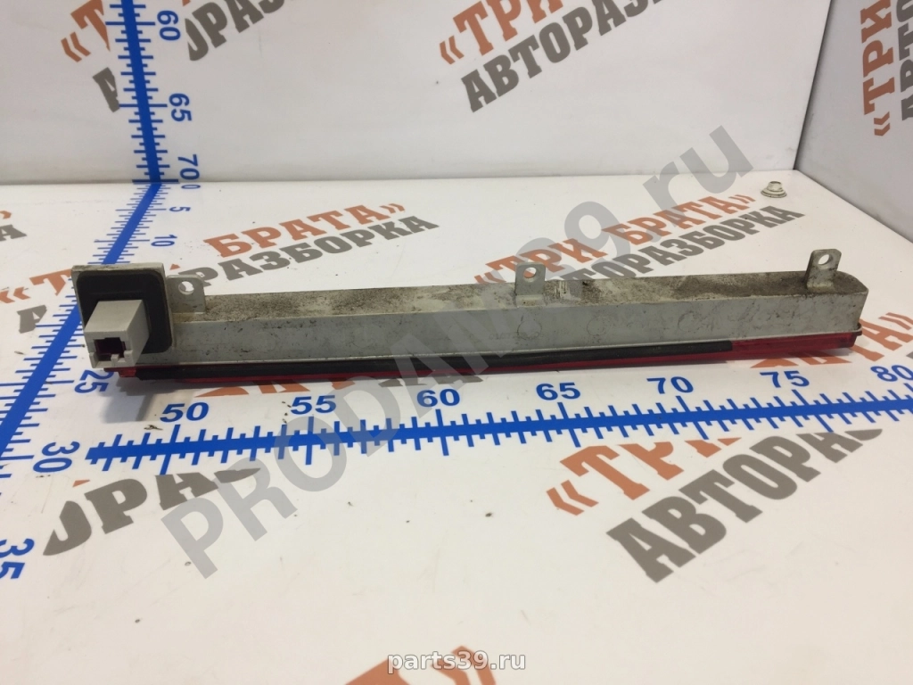 Дополнительный стоп на Mercedes-Benz E-Класс W211/S211 02-06