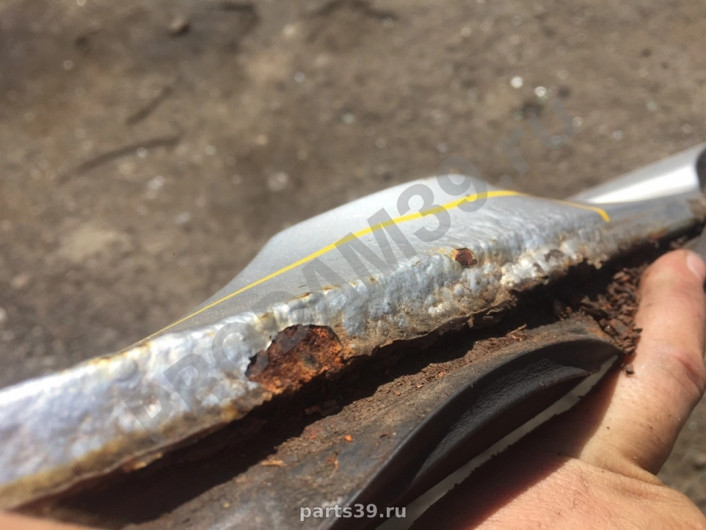 Дверь передняя левая