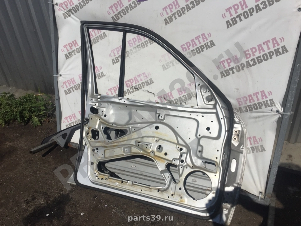 Дверь передняя левая