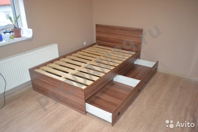 Односпальная кровать Happy 94x204 с выдвижными ящиками