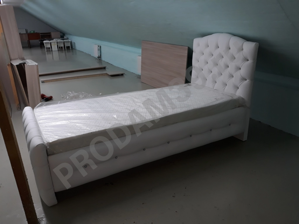 Кровать из эко кожи KRI-90