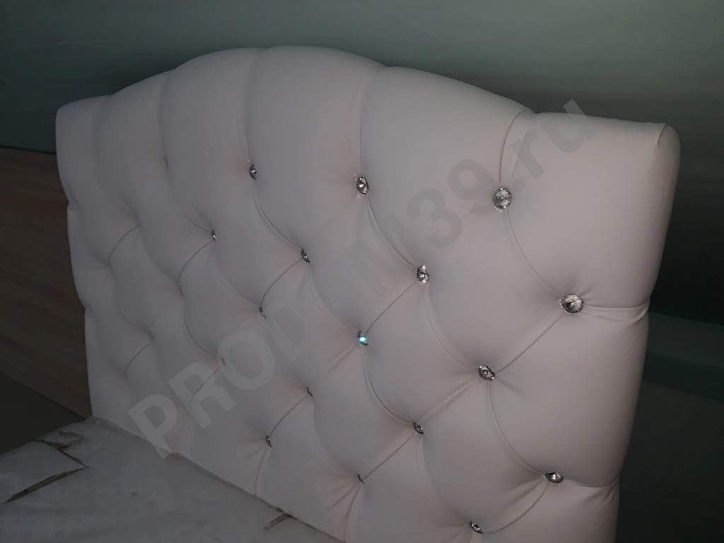 Кровать из эко кожи KRI-90