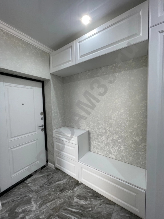 Распашной шкаф