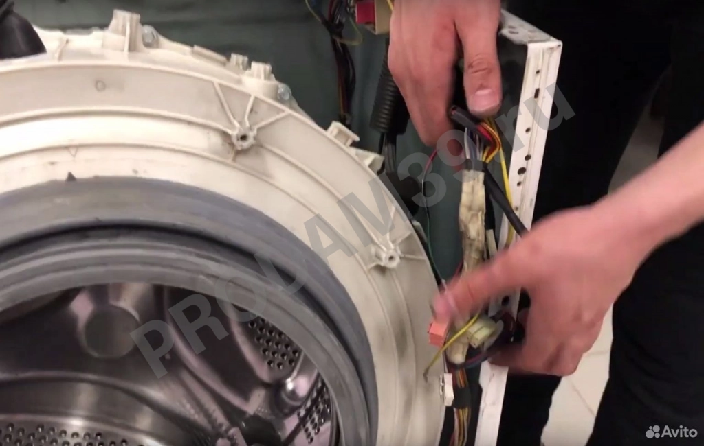 Ремонт стиральных машин Ремонт холодильников