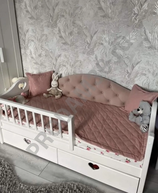 Кровать Радость с мягкой спинкой