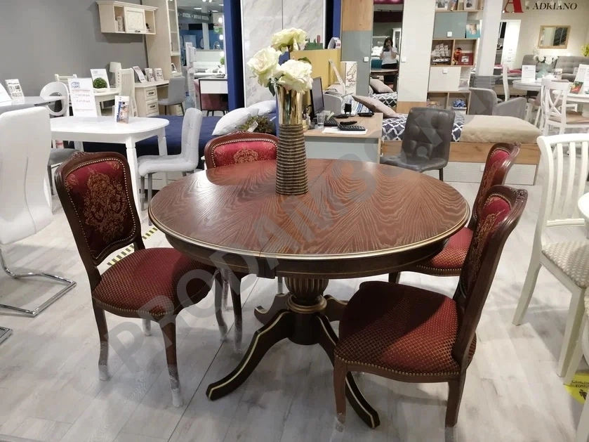 Стол Равенна