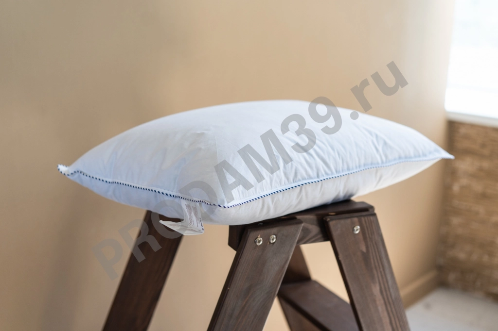 Подушка Golden Goose, 50*70